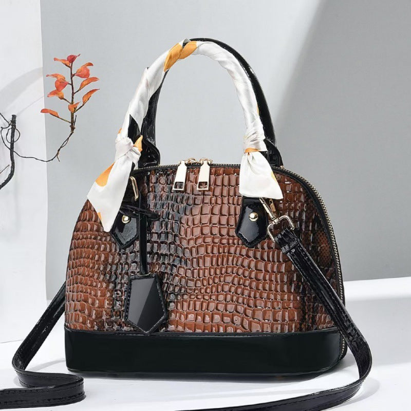 Snakeskin Grain Top Handbag Large Capacity Seashell Crossbody Bag