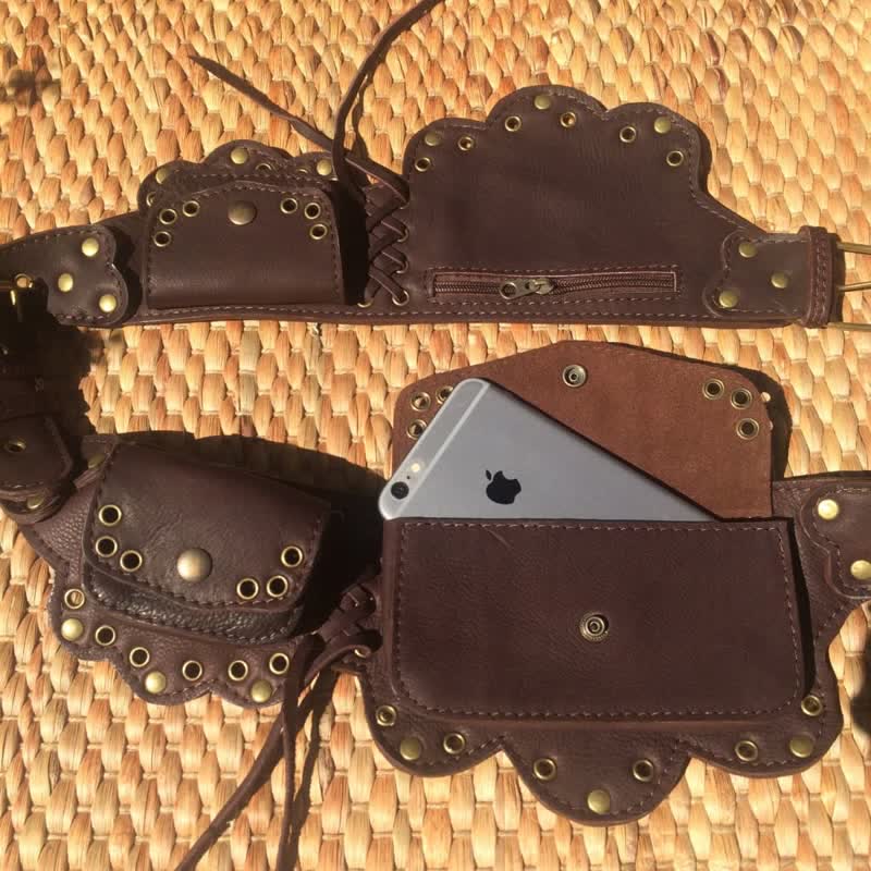 <Shipped within 24 hours> Rivet Medieval Belt Bag Belt Strap Lotus Waist Bag