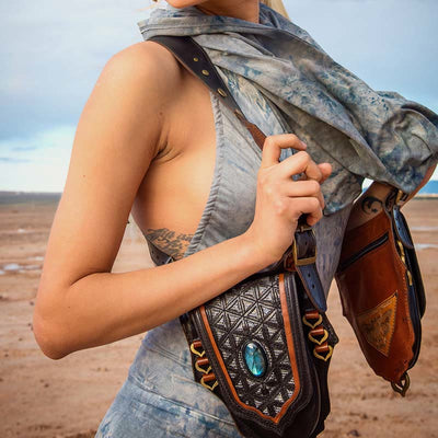 Retro Shoulder Armpit Bag For Women Outdoor Rivet Leather Holster
