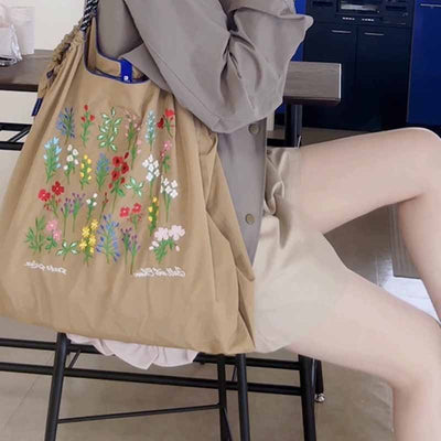 Floral Embroideried Handbag Durable Drawstring Nylon Shoulder Bag For Women